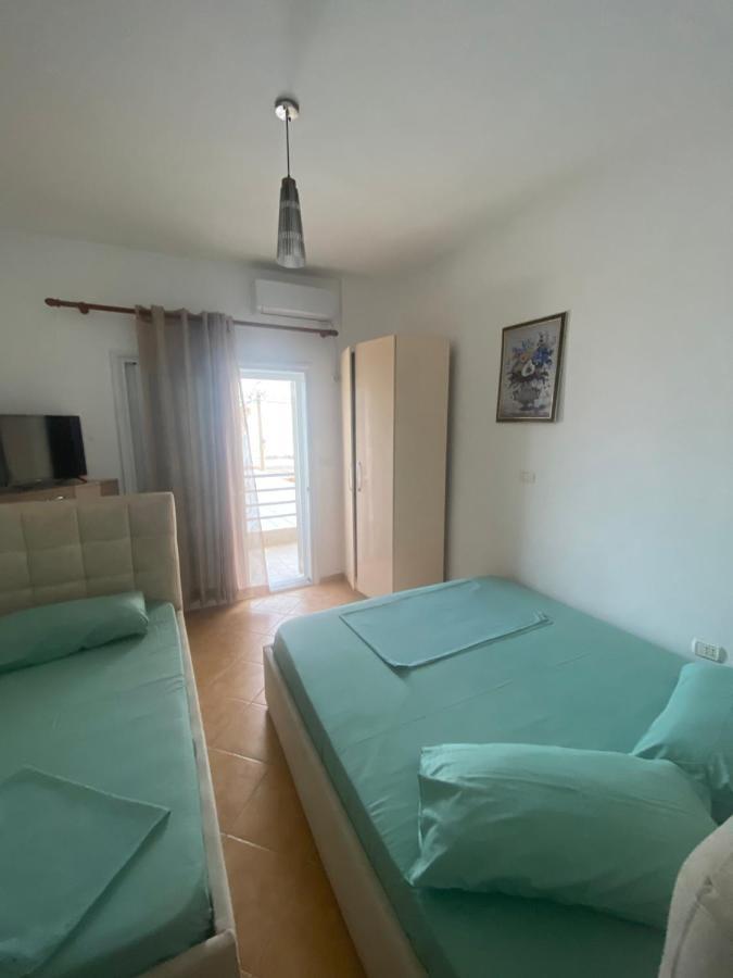Wave N' Sea Apartments Himare Buitenkant foto