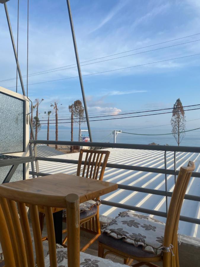 Wave N' Sea Apartments Himare Buitenkant foto